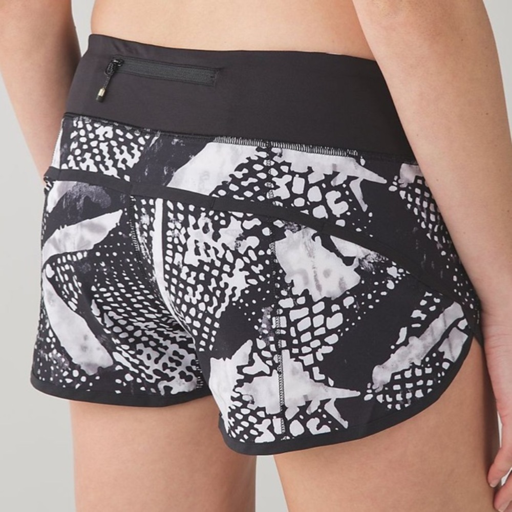 Lululemon Static Mist Black Speed Short Size 4